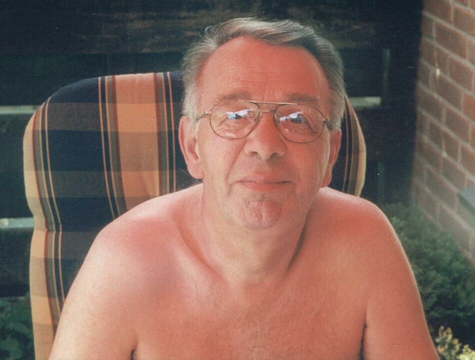 hans met blote schouders......