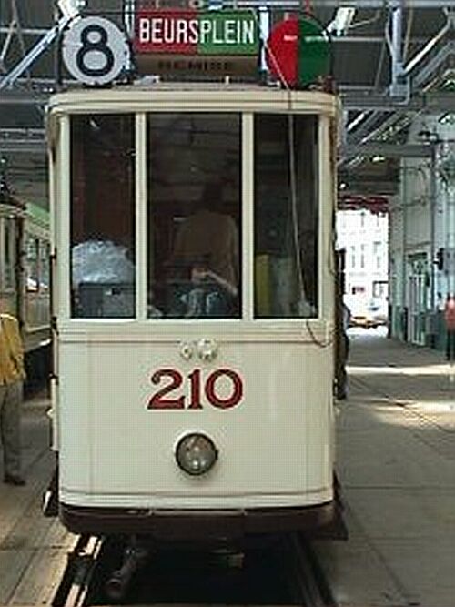 tram8beursplein